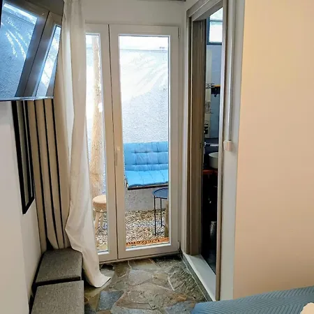 K&n Old Town Appartement Chalkís